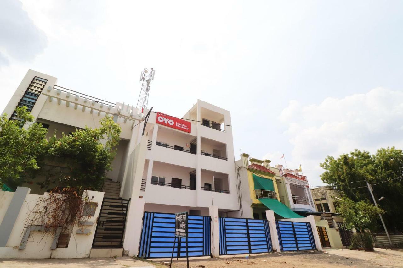 Oyo 39774 Hotel Kanishka Residency Jabalpur Ngoại thất bức ảnh
